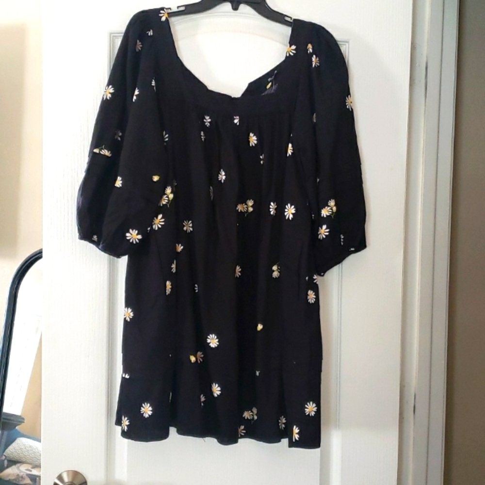 New with tags Madewelk dress. SIZE LARGE
